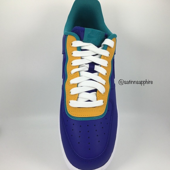 Nike Air Force 1 LV8 - Picture 6 of 6